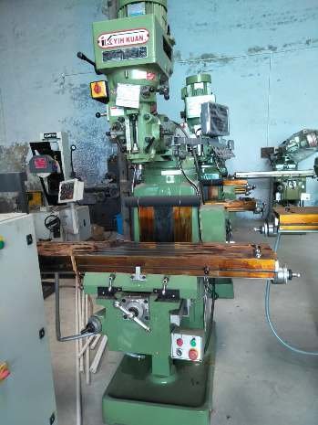 Milling machine